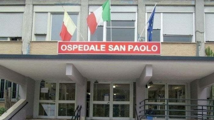 accoltellato durante una lite a napoli 35 enne in ospedale
