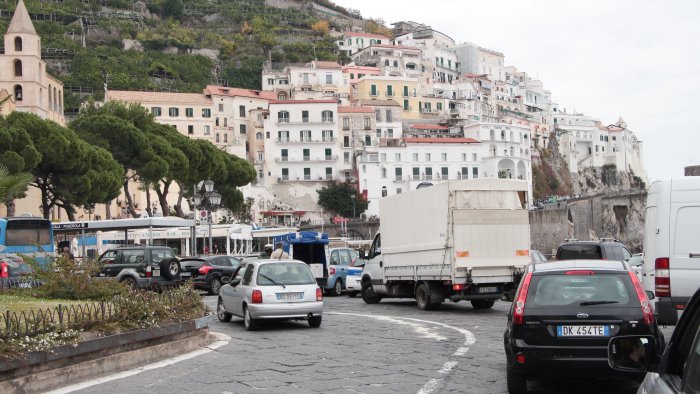 sistema trasporti e le associazioni difendono ncc e bus turistici in costiera