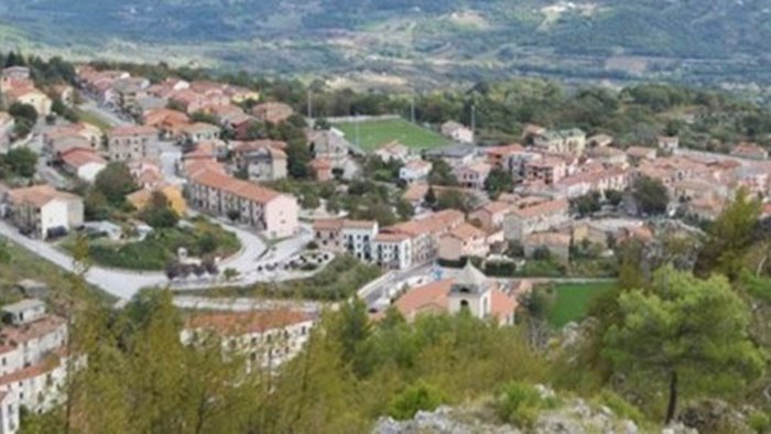 senerchia scoppia il caso della lista con il simbolo del fascio sospesa