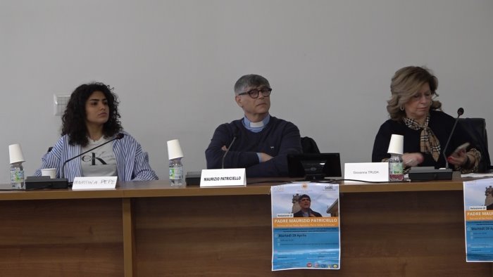 don patriciello all unisa i social sono come un coltello vanno usati bene