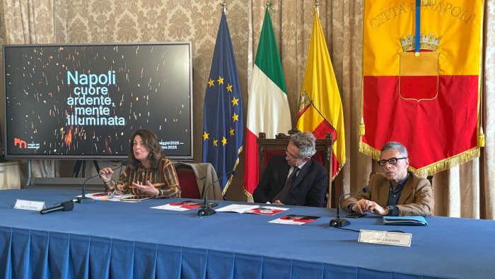 maggio dei monumenti 2025 napoli celebra il fuoco tra arte cinema e rinascita