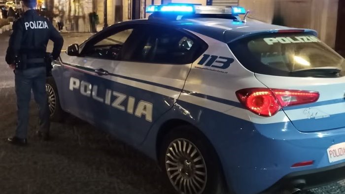 droga in un tombino un arresto per spaccio nel casertano