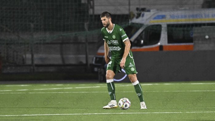 avellino-bari-distrazione-al-flessore-sinistro-per-simic-i-convocati