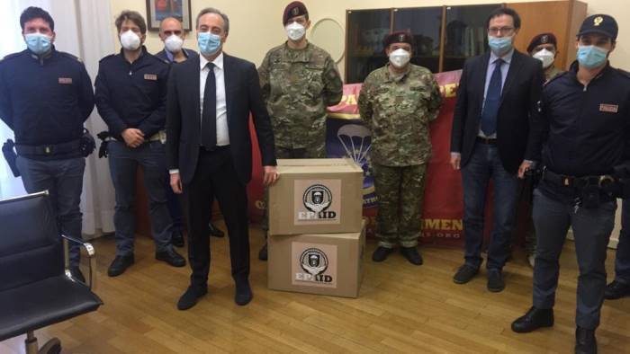 paracadutista salernitano organizza donazione per la lombardia