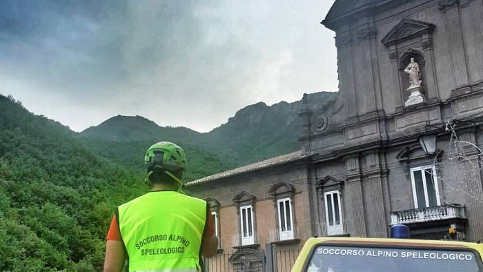 scivola su sentiero a cava 70enne salvata dal soccorso alpino