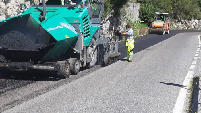 fase 2 pronti e via l amalfitana e di nuovo off limits