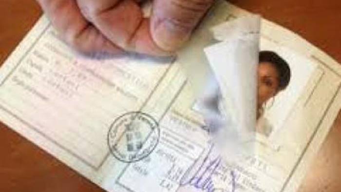 ha falsificato i documenti per il sussidio da 600 euro