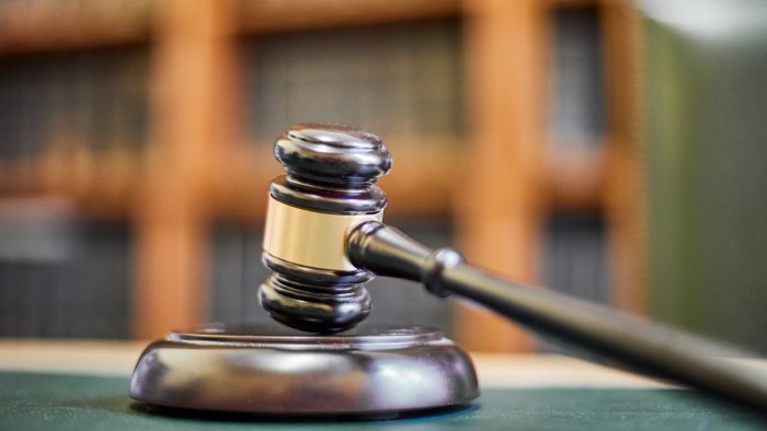 clan sparandeo ed estorsioni 9 condanne