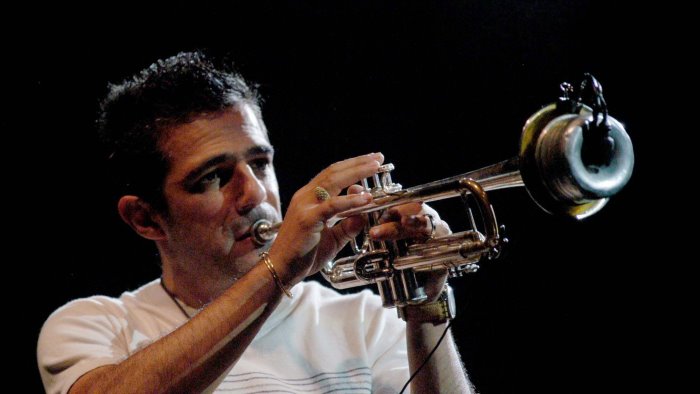 teatro romano si riparte tra libri jazz e danza