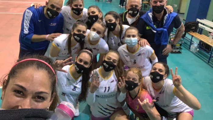 l olimpia energa san salvatore fa sua gara1 contro la volare