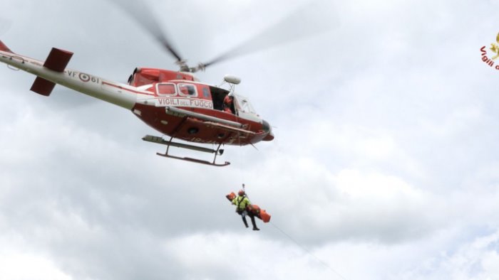 simulazione terremoto esercitazione per i vigili del fuoco