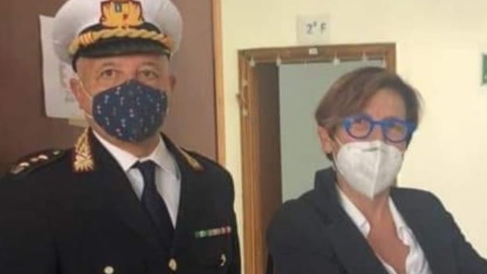 bivacco in piazza farina 13 extracomunitari allontanati