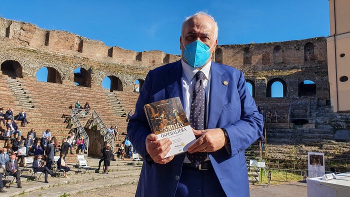 la sanita ospedaliera ferrante presenta il suo lavoro