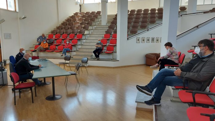 incendi boschivi cava vara la task force