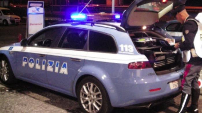 tragedia in autostrada investito e ucciso durante la fuga