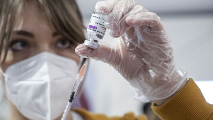 la provincia di salerno spinge sui vaccini nuovi open day