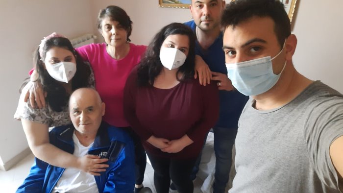 moscati cosi papa ha sconfitto il covid grazie agli angeli della rianimazione