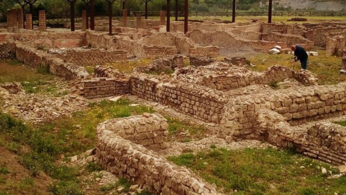 nuovi reperti archeologici il ministro metta in sicurezza