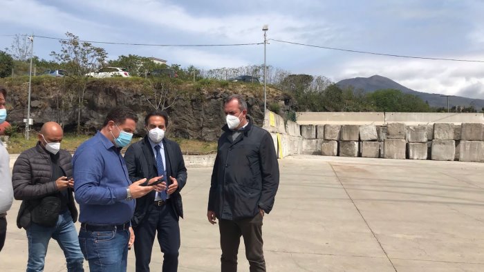 liberato dalle ecoballe sito stoccaggio torre del greco