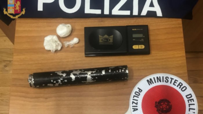 operazione antidroga ad altavilla irpina la polizia arresta pusher 54enne