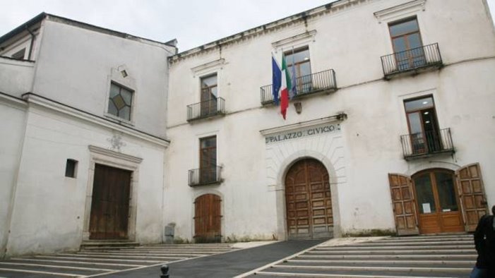 un parcheggio moderno a servizio del centro citta ad atripalda