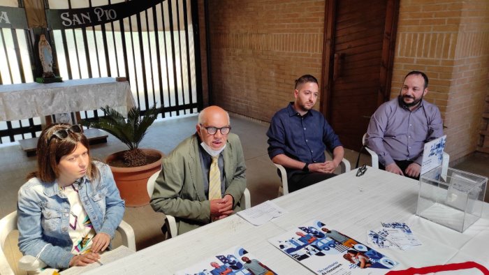 da spazi a luoghi le piazze del popolo per la solidarieta in periferia