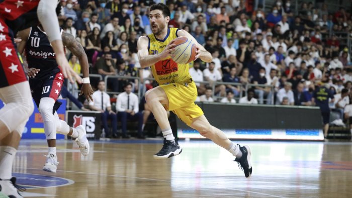 givova scafati basket rossi a piacenza sara battaglia sportiva