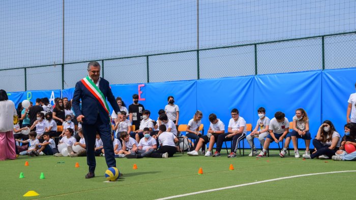 capaccio paestum consegnato il campetto sportivo alla scuola vannulo