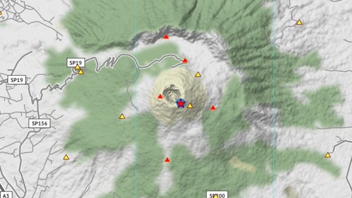 trema il vesuvio lieve scossa di terremoto di magnitudo 2 0 nella notte