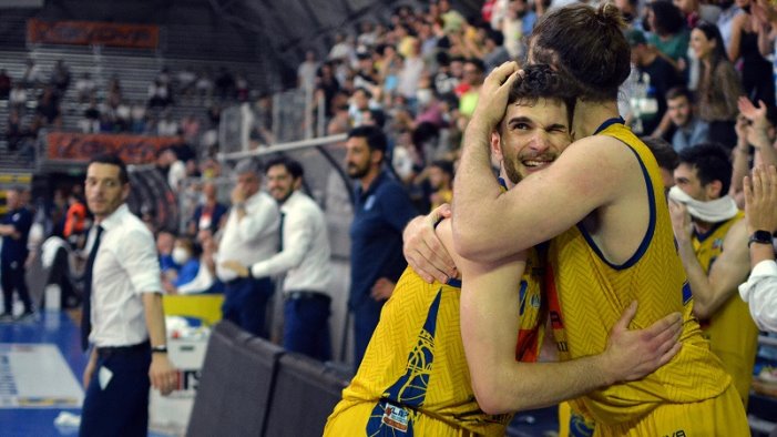 basket playoff givova scafati in finale per la serie a battuta piacenza