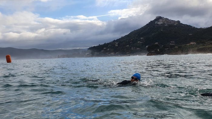 extreme triathlon fa tappa anche nel cilento con il percorso di nuoto