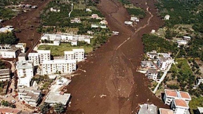 sarno 24 anni dopo la tragica alluvione la citta ricorda le 137 vittime