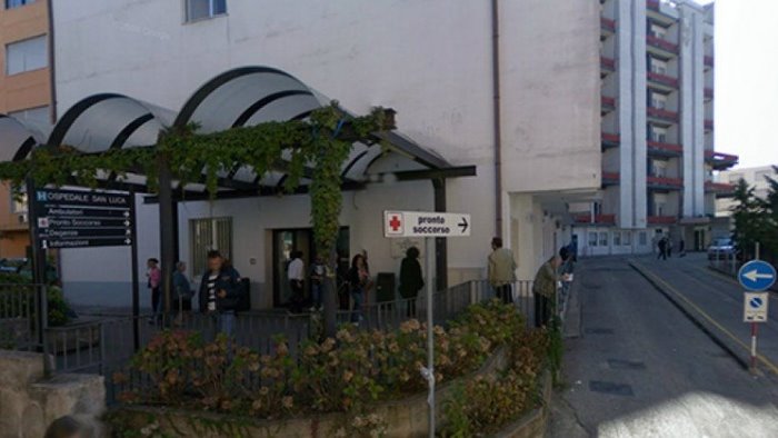 non c e personale all ospedale di vallo della lucania la denuncia dei sindacati