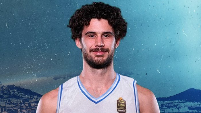 il napoli basket saluta vitali e lombardi ma la loro stagione prosegue
