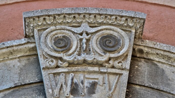 domenica si parla di sannio e massoneria