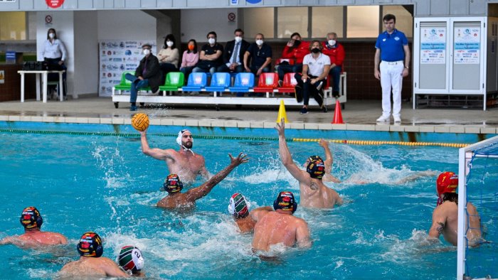 pallanuoto a1 la rari nantes salerno cede in gara uno dei play off a palermo