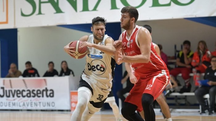basket play in serie b teramo vince gara 4 caserta costretta alla bella