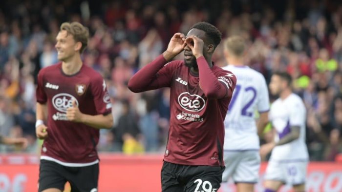 salernitana fiorentina 3 3 non basta super dia la viola strappa il pari