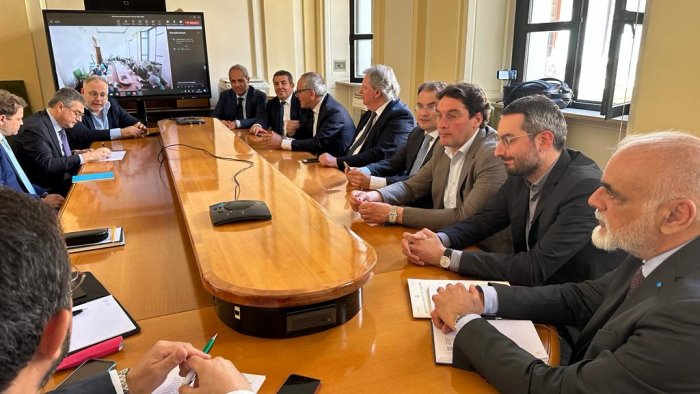 polo logistico petracca governo dia risposte la regione pronta a realizzarlo