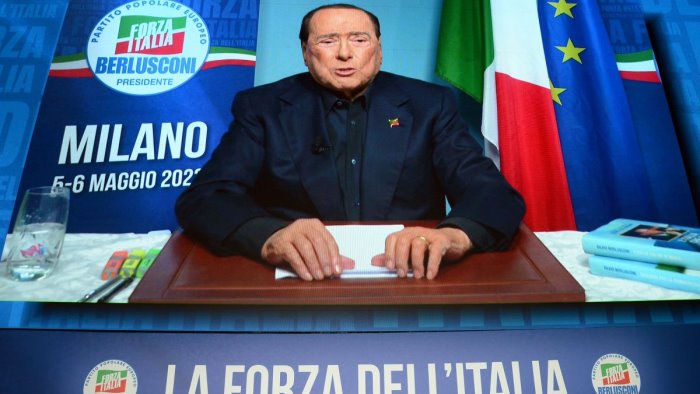 berlusconi pronto a riprendere le nostre battaglie per la liberta