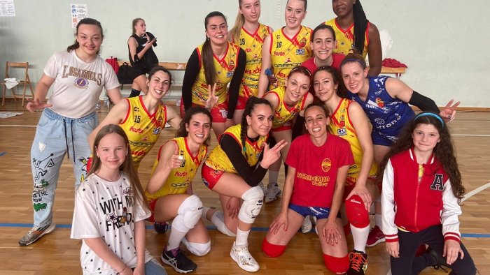 volley b2 l accademia e salva decisivo un grande girone di ritorno