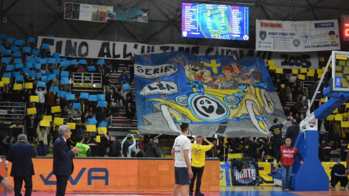 givova scafati basket vittoria contro brescia e salvezza con logan da 30 punti