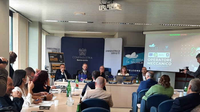 percorso di istruzione e formazione di operatore meccanico