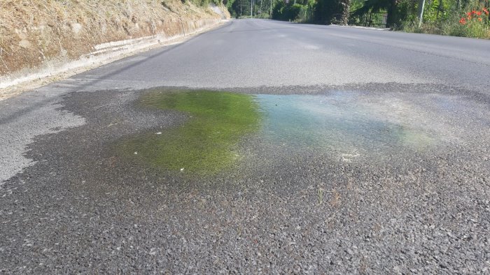 ariano due perdite di acqua una dopo l altra a cerreto