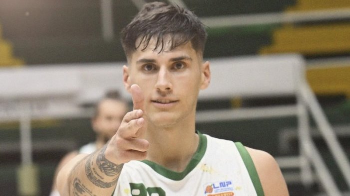 la del fes avellino vince anche gara 4 mercoledi la bella a livorno