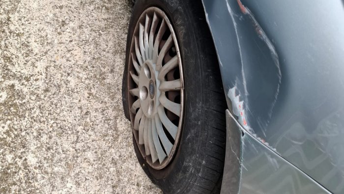 sturno esce di casa per recarsi al lavoro e trova la sorpresa