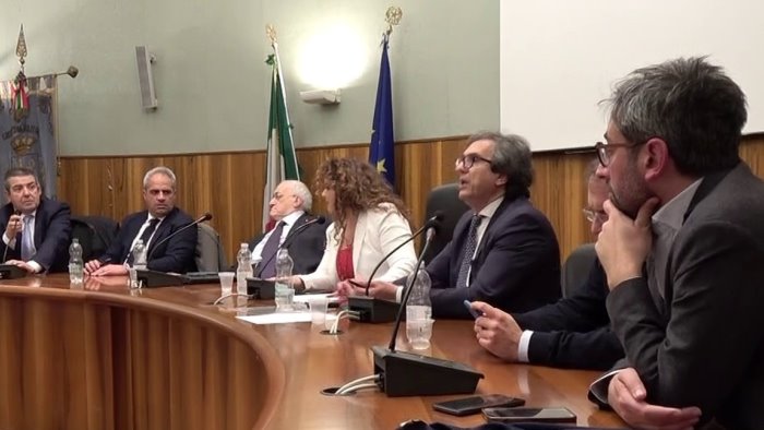 vertenze in valle ufita annunciate barricate e sciopero generale