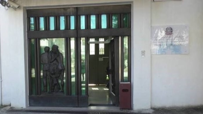 detenuti nordafricani tentano di innescare una rivolta tensione in carcere