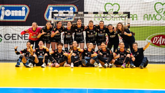 pallamano a1 cuore jomi salerno pontinia ko si va a gara 3