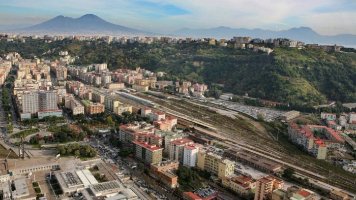 campi flegrei a pozzuoli 21 persone hanno dormito fuori casa dopo le scosse